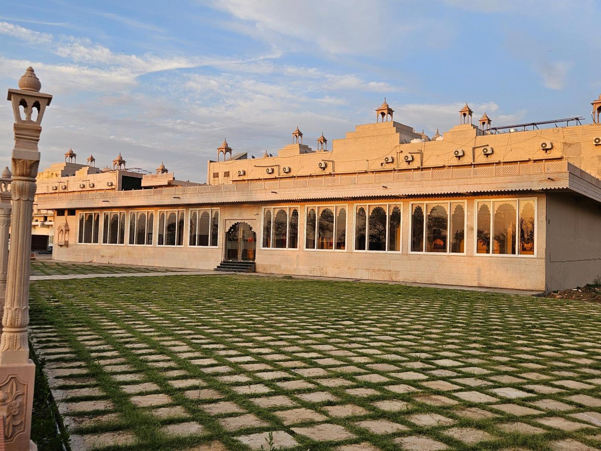 The Mewar Palace And Resort Shivpurī Eksteriør billede